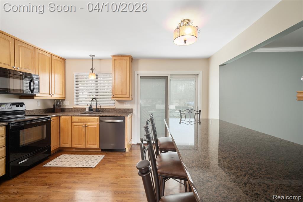 471 Hillson Drive, Waterford, MI 48327 — Photo 7
