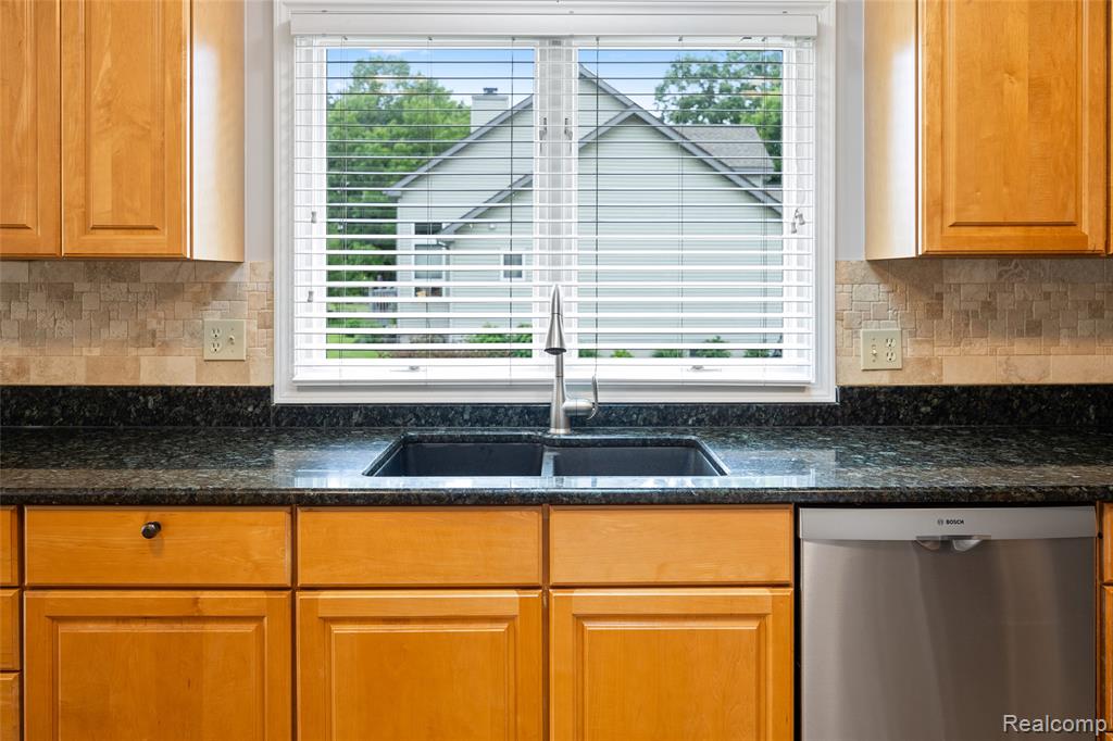 4940 Stillmeadow Drive, Howell, MI 48843 — Photo 12