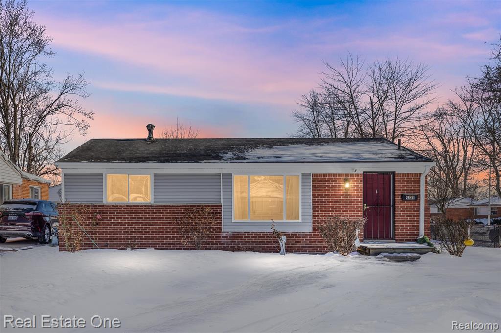 9535 Chamberlain Street, Romulus, MI 48174 — front exterior
