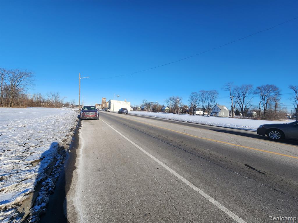 9325 MACK Avenue, Detroit, MI 48214 — Photo 3