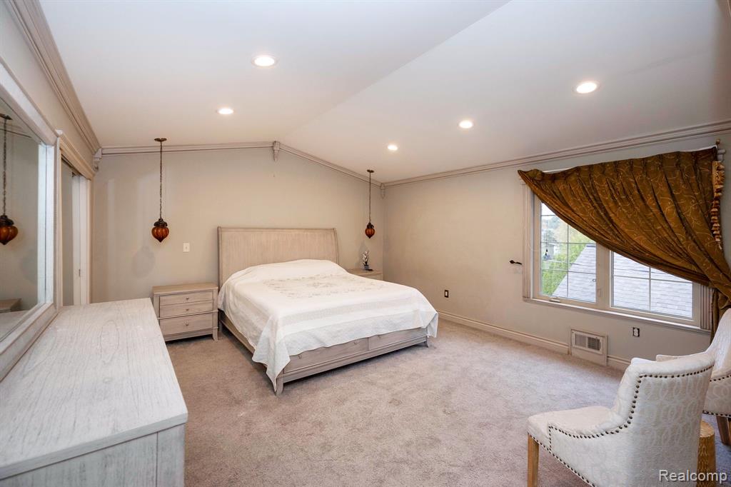 8401 Fenton Street, Dearborn Heights, MI 48127 — Photo 45