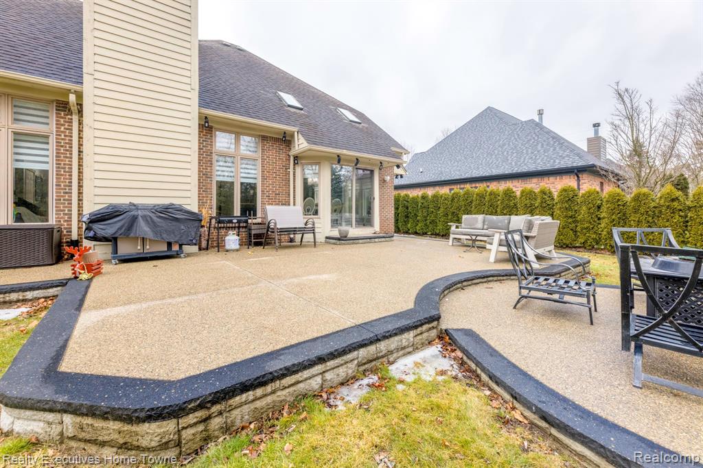 48896 KINGS Drive, Shelby Twp, MI 48315 — Photo 6
