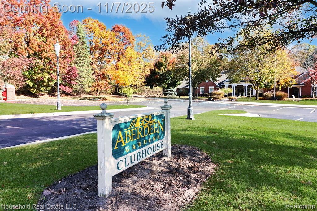 4354 Berkshire Drive, Sterling Heights, MI 48314 — Photo 23
