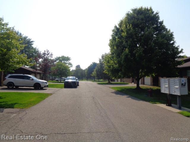 26537 Summerdale Drive, Southfield, MI 48033 — Photo 33