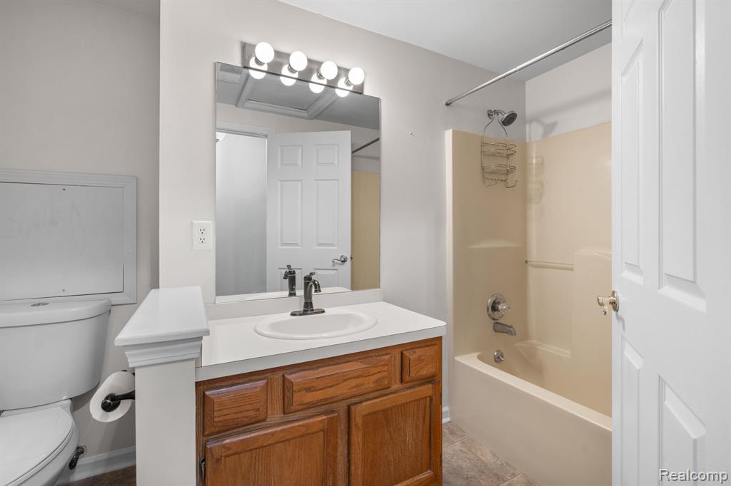4921 OAK HILL Drive, Waterford, MI — Photo 20