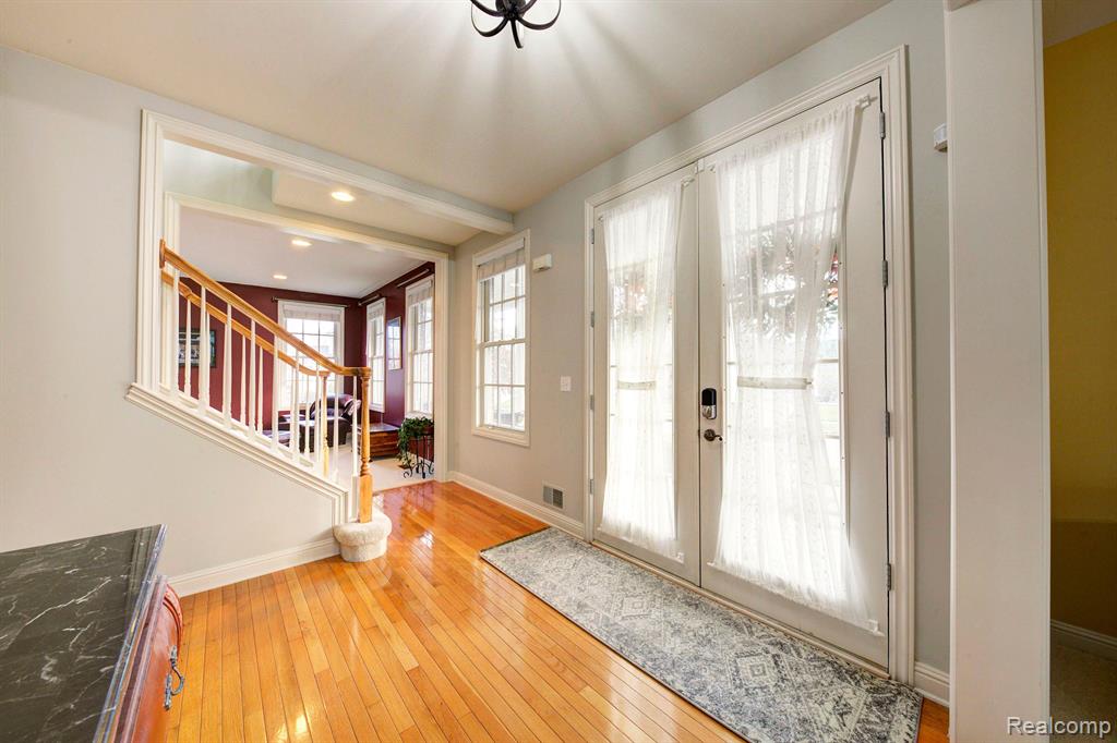 49776 Garfield Lane, Canton, MI 48188 — Photo 5