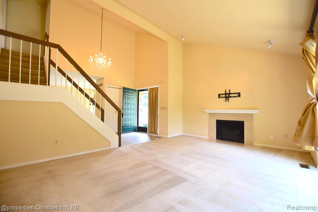 1752 S HILL Boulevard, Bloomfield Hills, MI 48304 — Photo 5