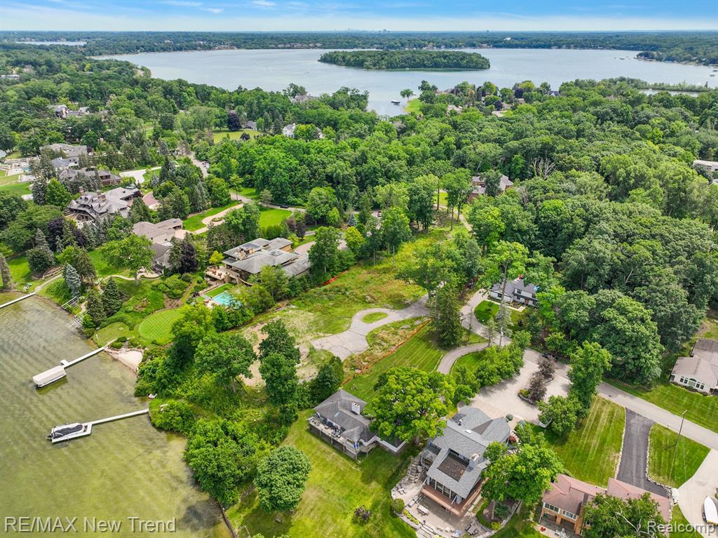4796 DOW RIDGE Road, Orchard Lake Village, MI 48324 — Photo 26
