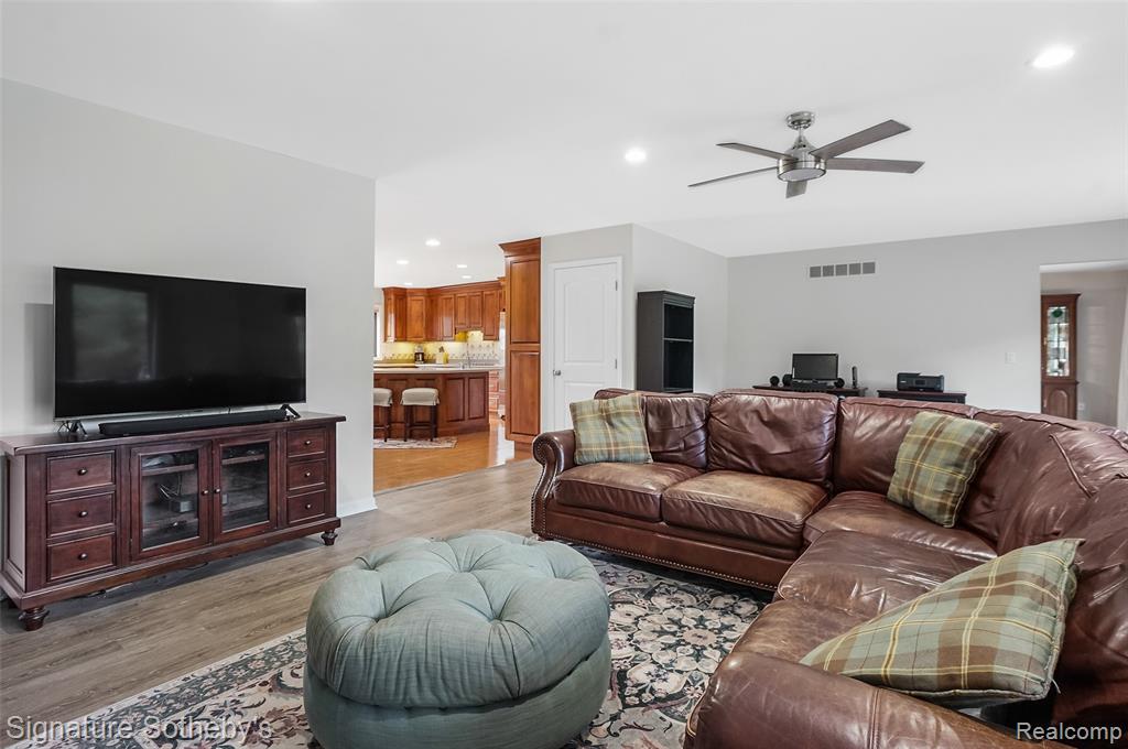 840 Eager Road, Howell, MI 48843 — Photo 23