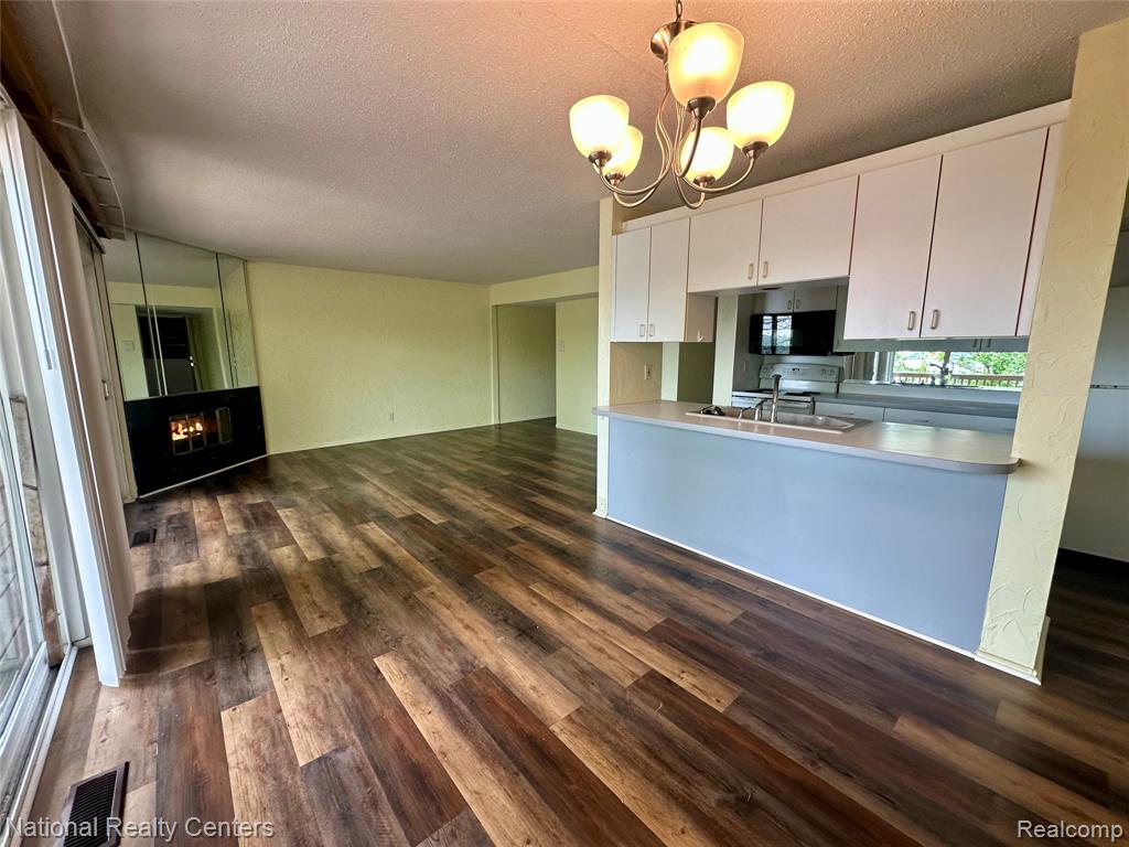 1744 Grove Road, A-101, Ypsilanti, MI 48198 — Photo 5