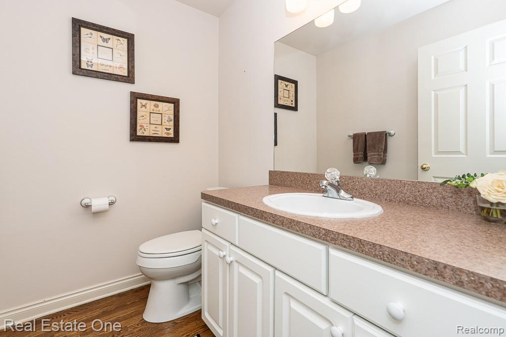6615 Chatham Circle, Rochester Hills, MI 48306 — Photo 28