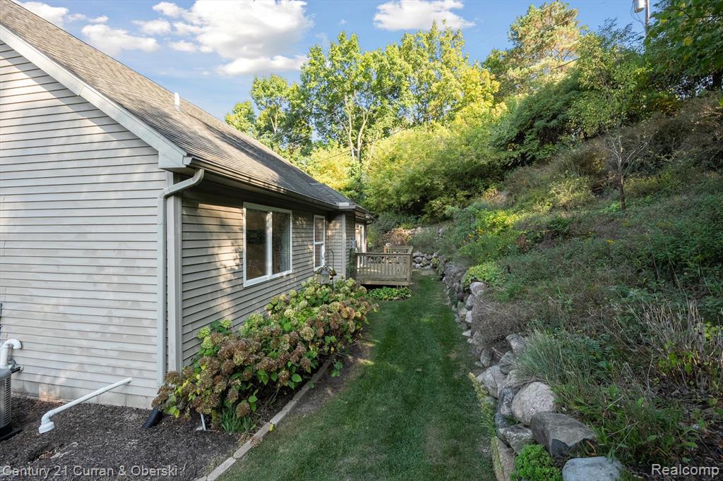 4505 Spring Mountain Drive, Brighton, MI 48116 — Photo 43