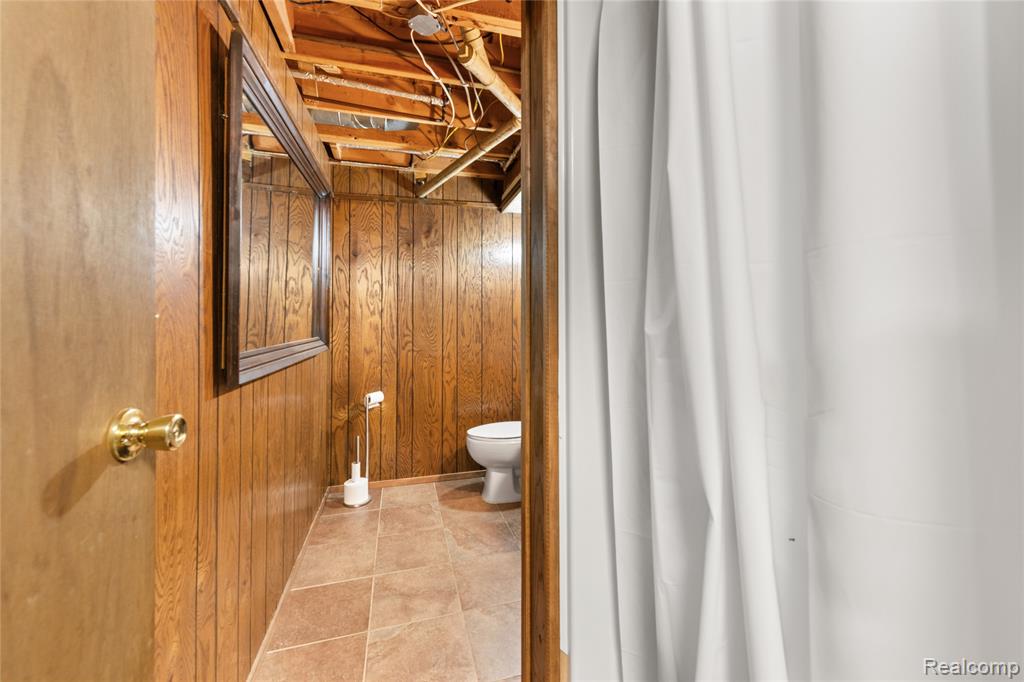 41594 Harvard Drive, Sterling Heights, MI 48313 — Photo 32