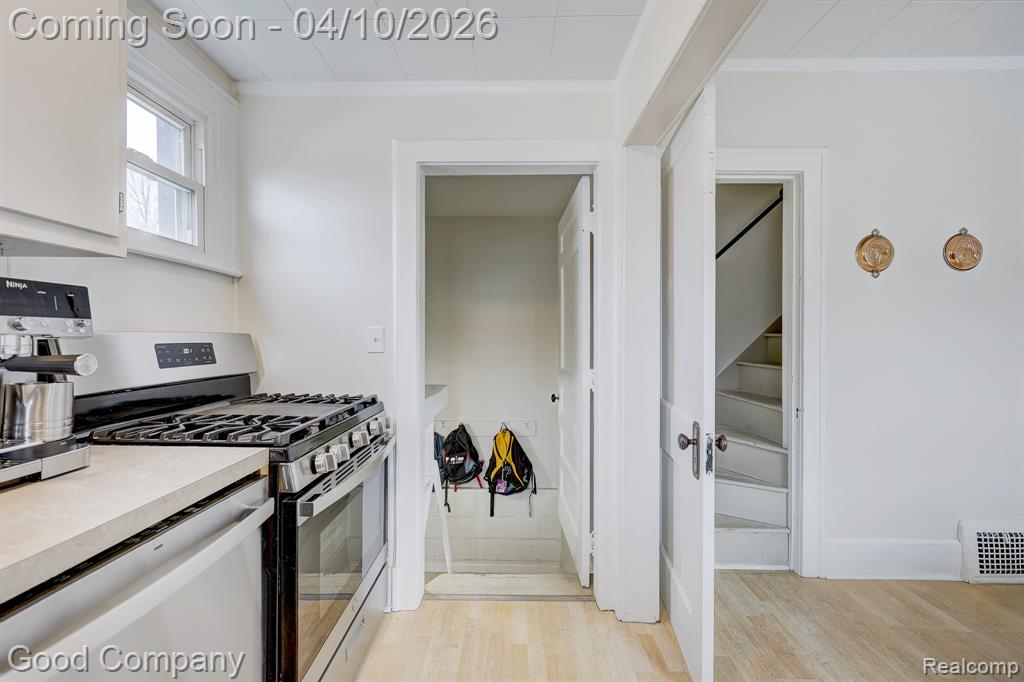 448 Wordsworth Street, Ferndale, MI 48220 — Photo 18