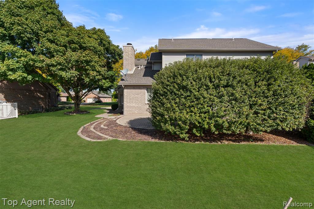 4430 Bayleaf Drive, Sterling Heights, MI 48314 — Photo 46