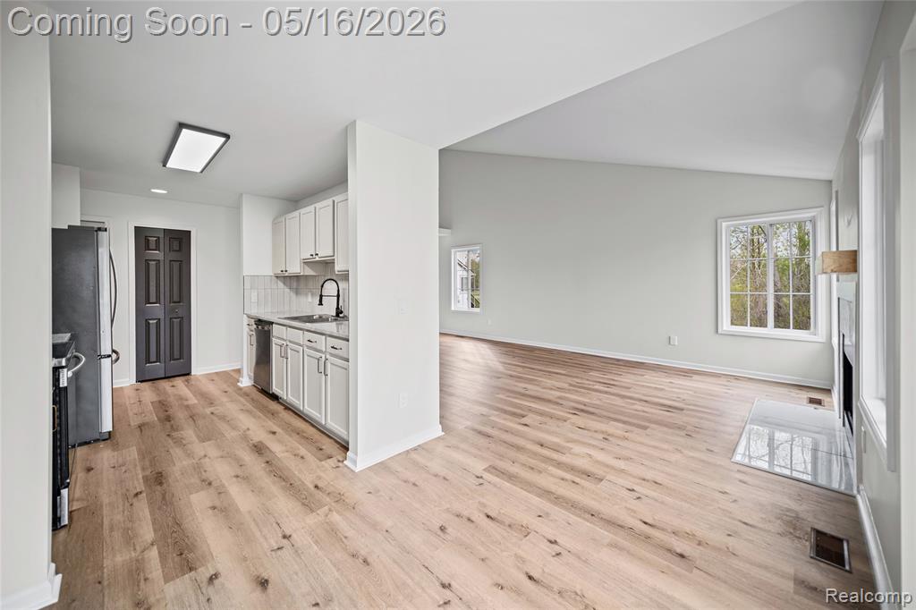 6397 Club Court W, Grand Blanc, MI 48439 — Photo 16