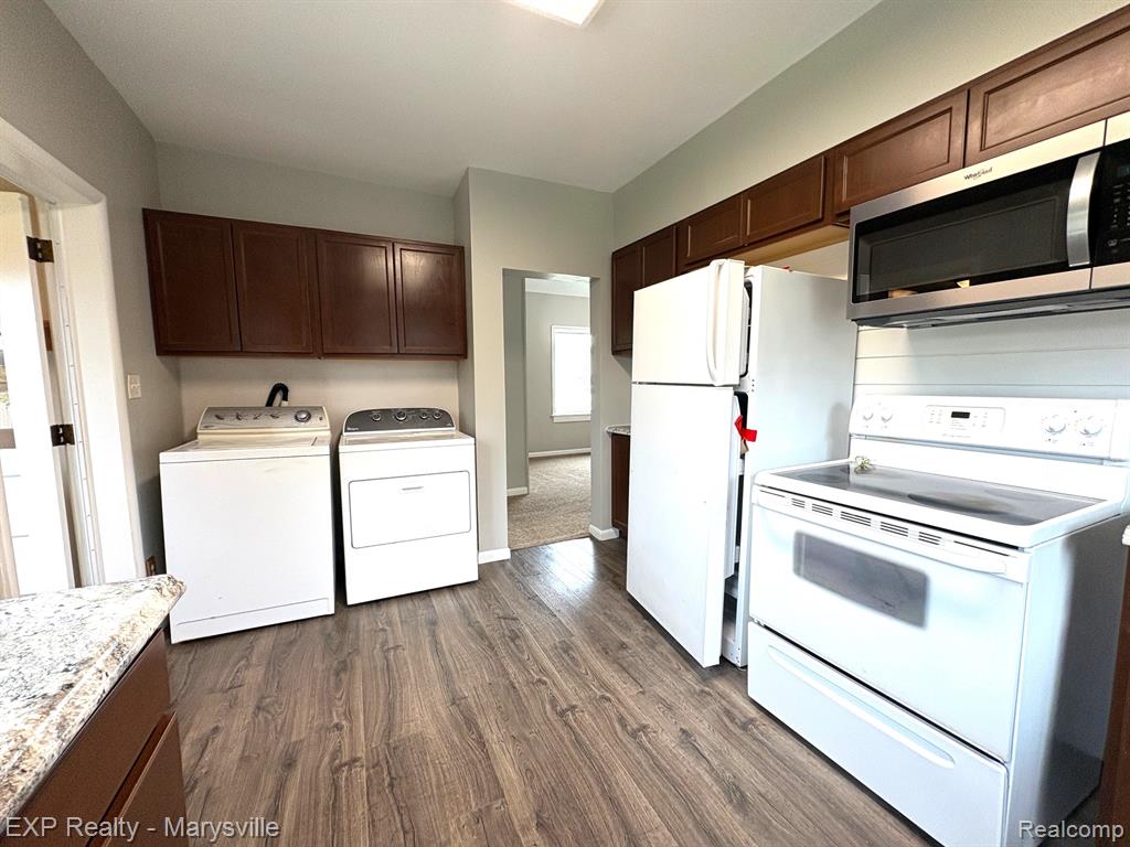 8897 Avoca Road, Avoca, MI 48006 — Photo 16