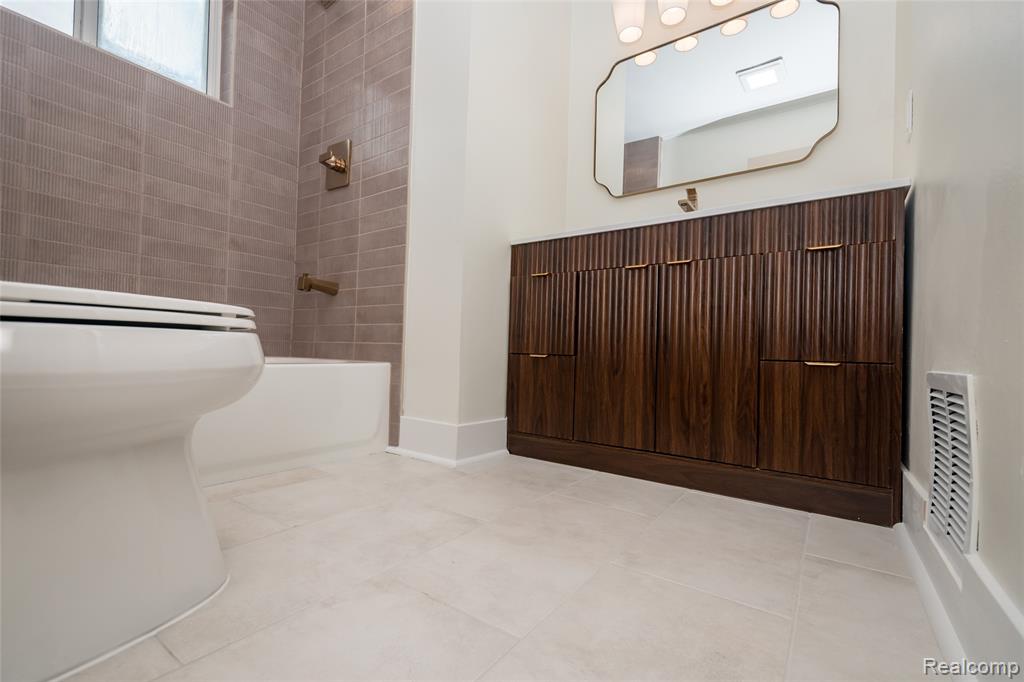 2330 Buckingham Avenue, Berkley, MI 48072 — Photo 20