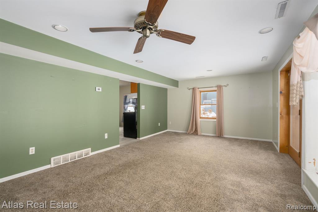 10128 Dar Lane, Goodrich Vlg, MI — Photo 19