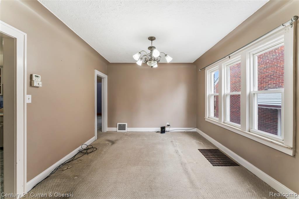 6625 Reuter Street, Dearborn, MI 48126 — Photo 12