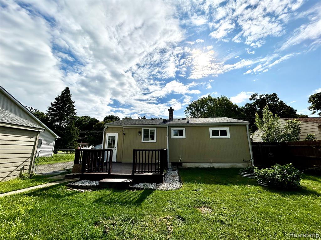 4202 BRISTOLWOOD Drive, Flint, MI 48507 — Photo 2