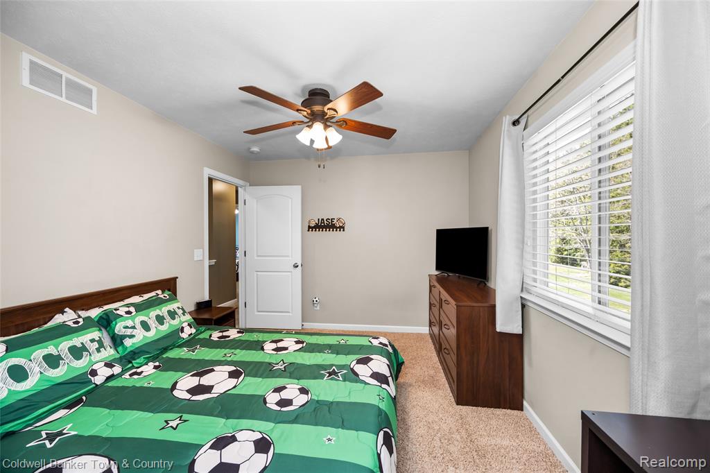 9122 Oneida Way, Pinckney, MI 48169 — Photo 28