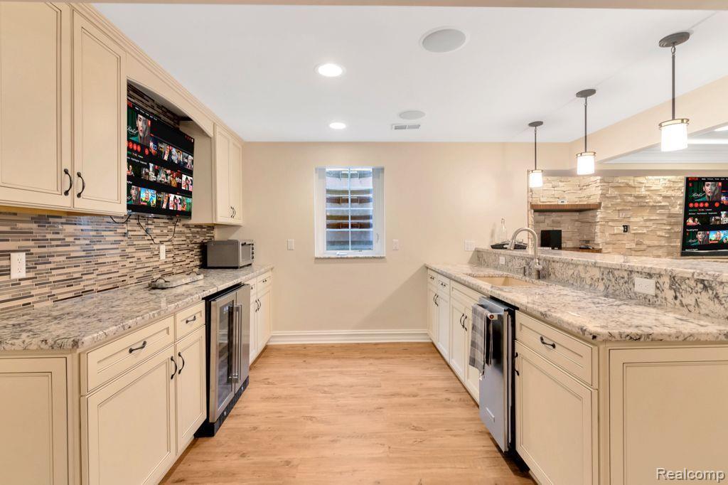 48956 RUNNING TROUT Lane, Northville, MI 48168 — Photo 41