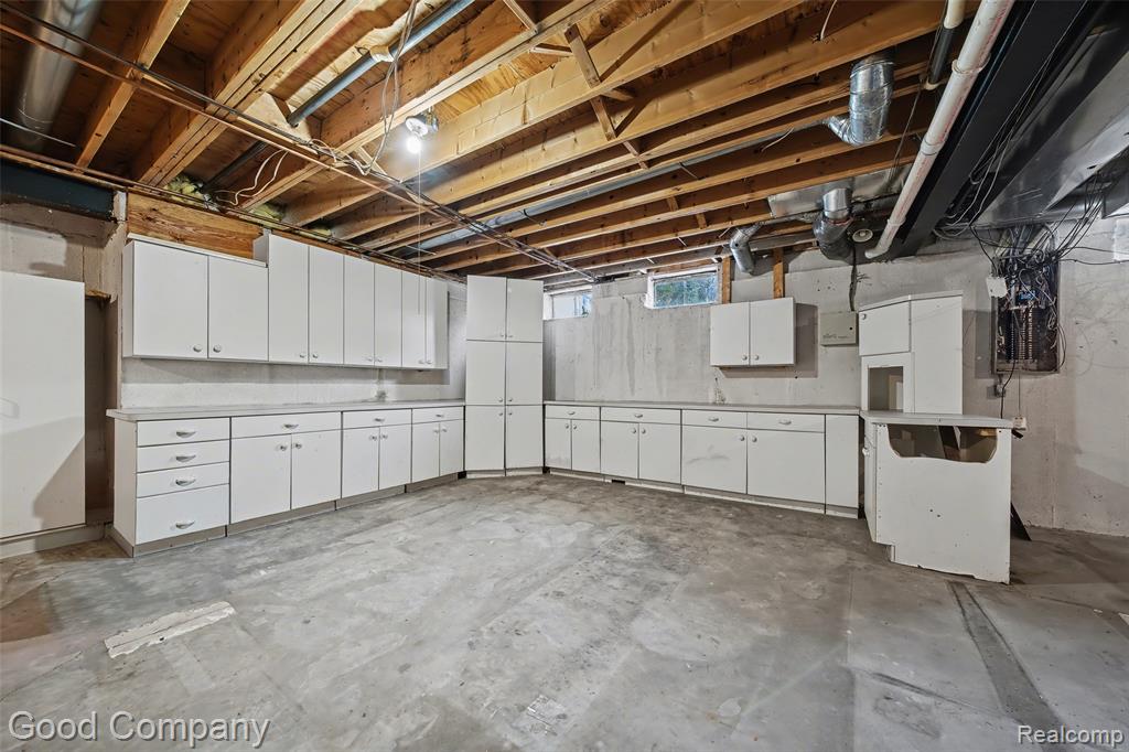 41714 Dukesbury Court, Novi, MI — Photo 31