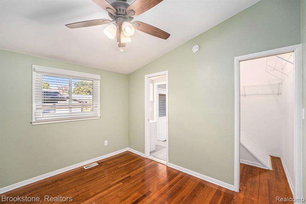 9279 Idaho Street, Livonia, MI 48150 — Photo 9