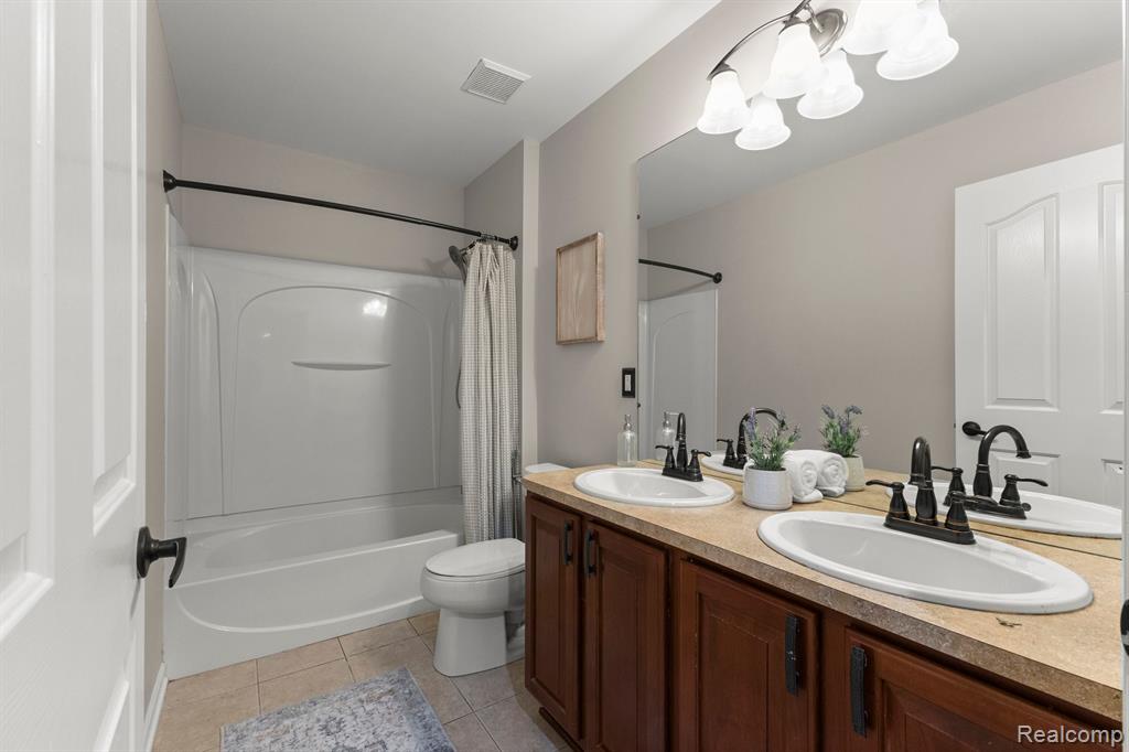 49102 FREESTONE Drive, Northville, MI 48168 — Photo 27