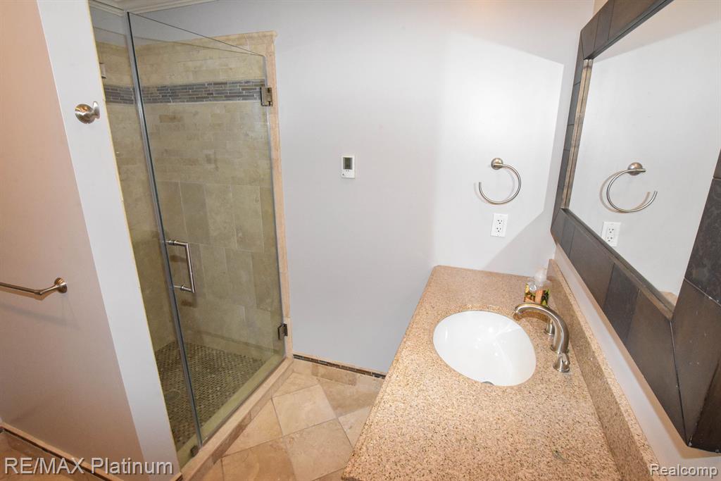 9037 RIDGEFIELD Drive, Brighton, MI 48114 — Photo 53