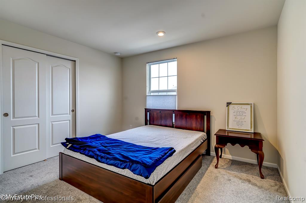 6044 FIELDSTONE Circle, South Lyon, MI 48178 — Photo 45