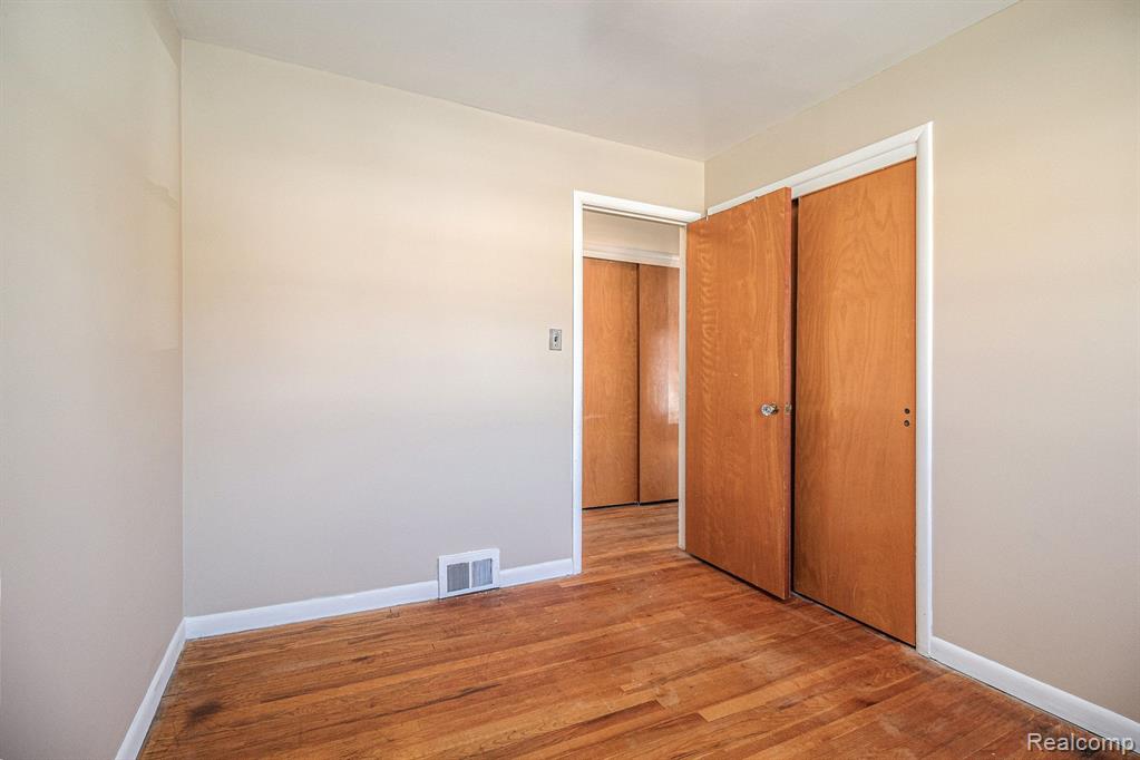 581 Wharton Street, Ypsilanti, MI 48198 — Photo 17