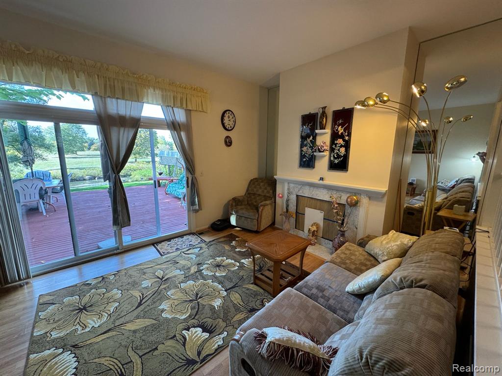 5377 Breeze Hill Place, Troy, MI 48098 — Photo 10