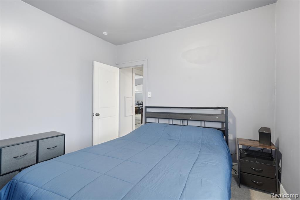 5145 Iroquois Street, Detroit, MI 48213 — Photo 13