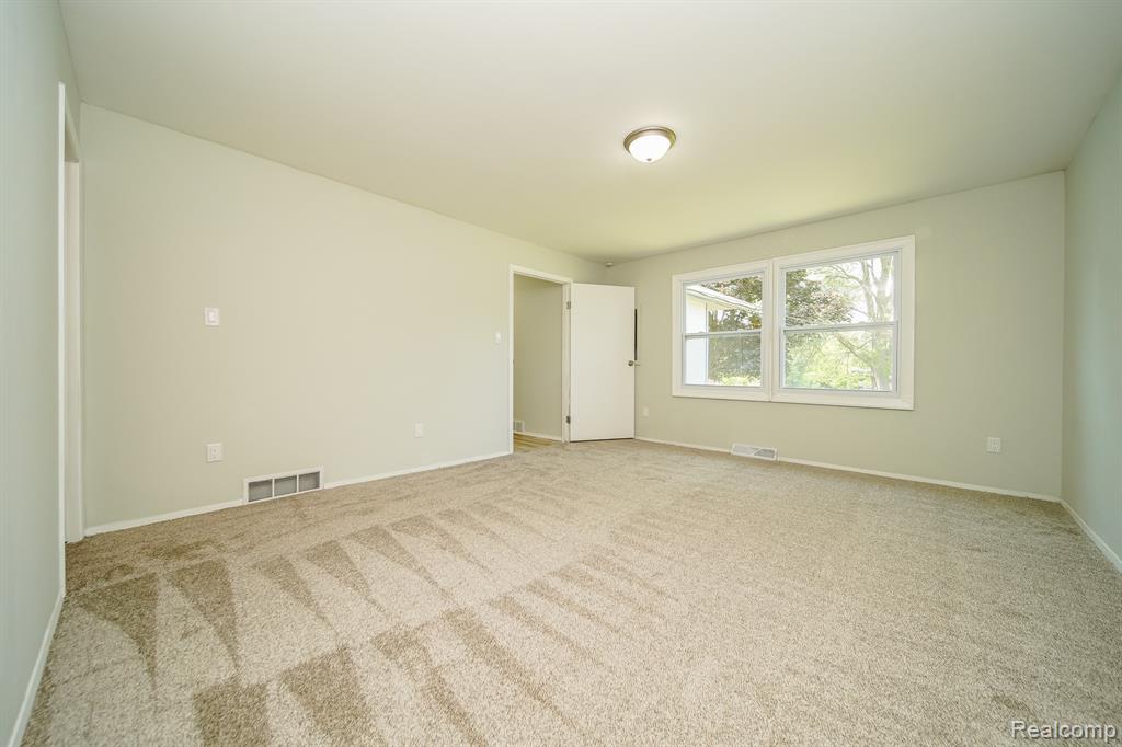 4865 Huston Drive, Lake Orion, MI — Photo 42