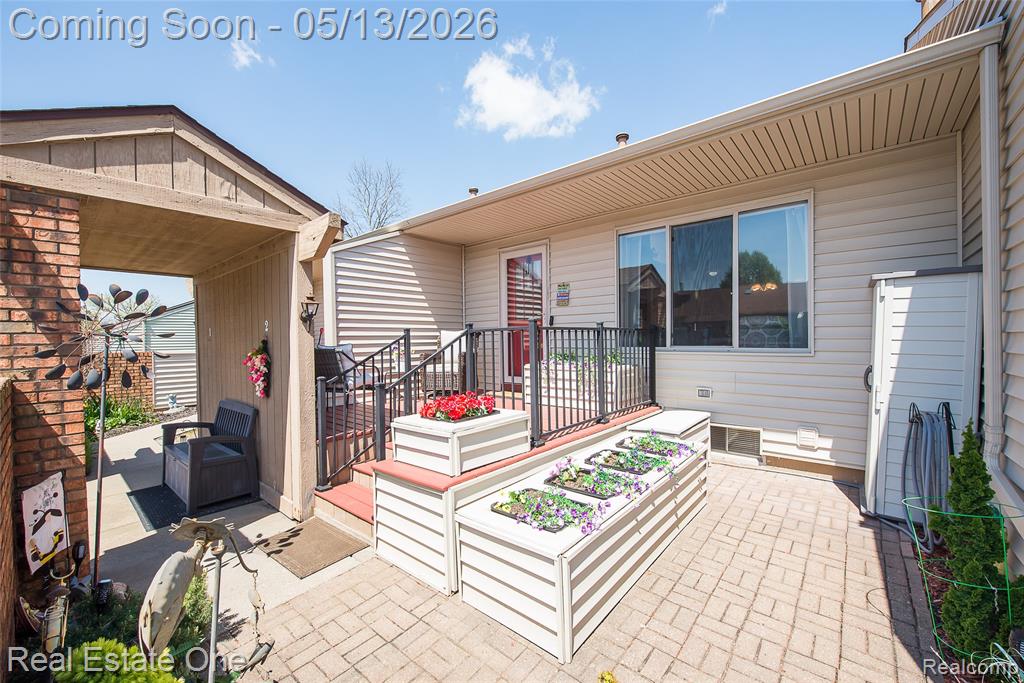 61962 YORKTOWN Drive, 2, South Lyon, MI 48178 — Photo 4