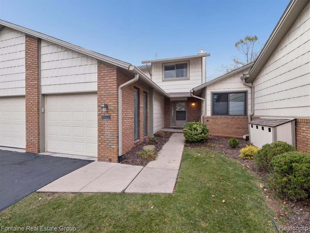 48124 Colony Farm Circle, Plymouth, MI 48170 — Photo 4