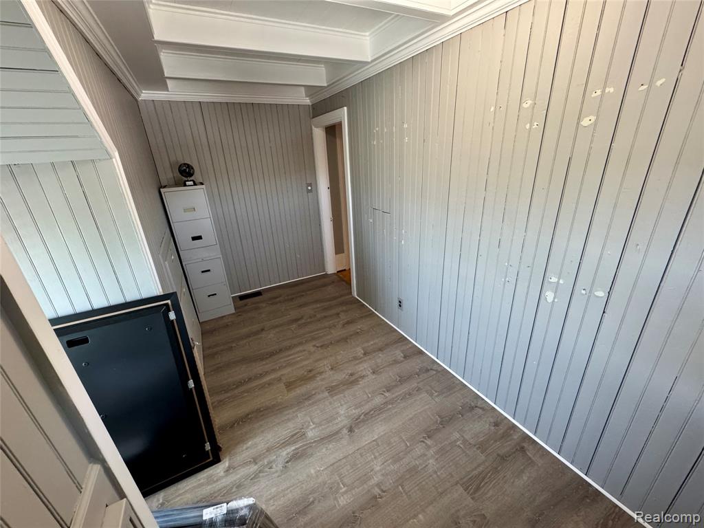 2156 W JEFFERSON Avenue, Trenton, MI, 48183