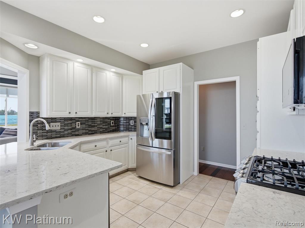 1842 Edison Shores Place, Port Huron, MI 48060 — Photo 24