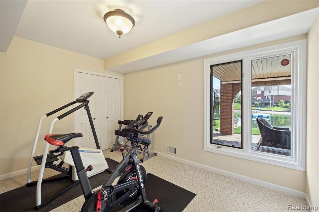 54468 Flamingo Drive, Shelby Twp, MI 48315 — Photo 39
