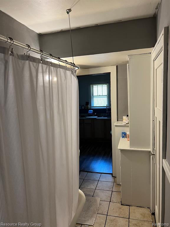81 S Tasmania St. Street E, Pontiac, MI 48342 — Photo 11
