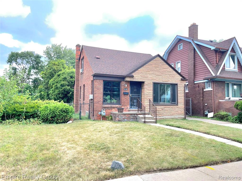 5280 Eastlawn Street - Photo 2