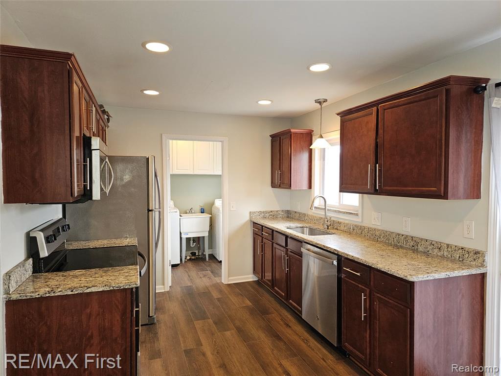 47564 Ryan Road, Shelby Twp, MI 48317 — Photo 8