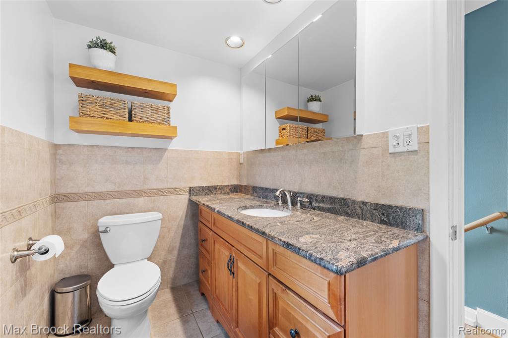 758 Chester Street, Birmingham, MI 48009 — Photo 18