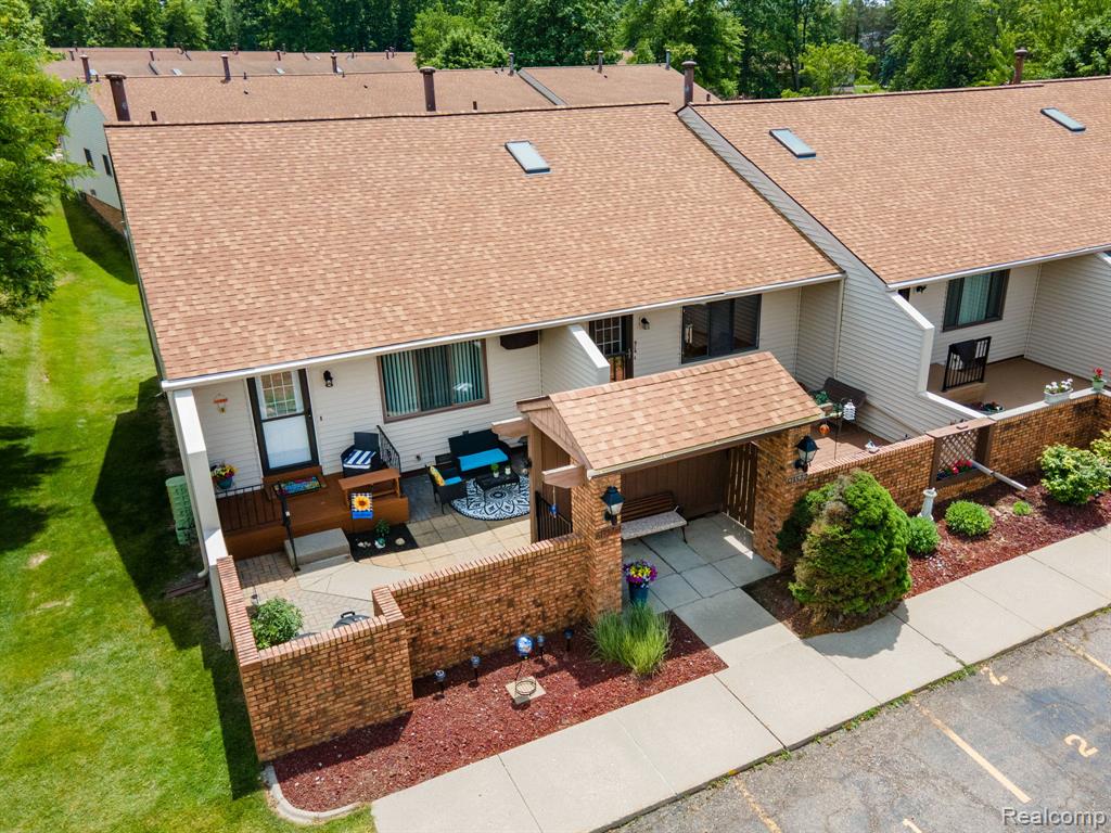 61957 Ticonderoga Drive, 1, South Lyon, MI 48178