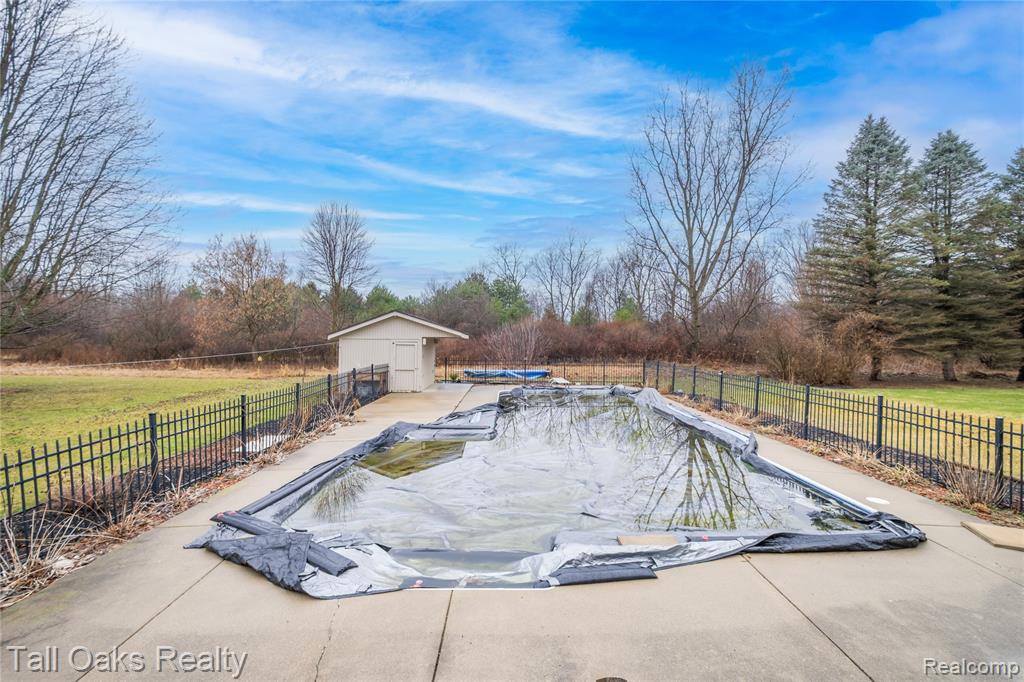 2411 Briar Creek Lane, Burton, MI 48509 — Photo 6