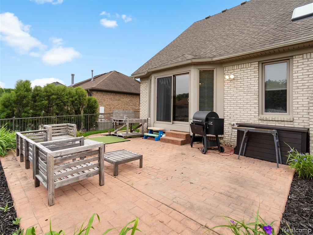 50308 Hillside Drive, Macomb, MI 48044 — Photo 38
