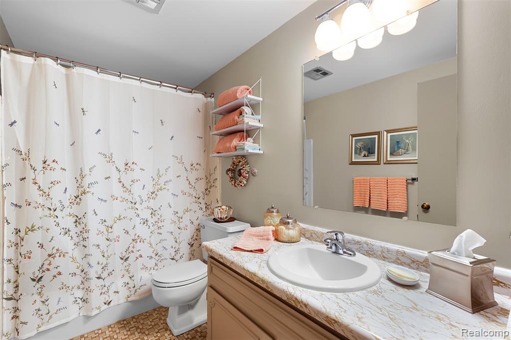 1700 Monticello Street, 2, Trenton, MI 48183 — Photo 22