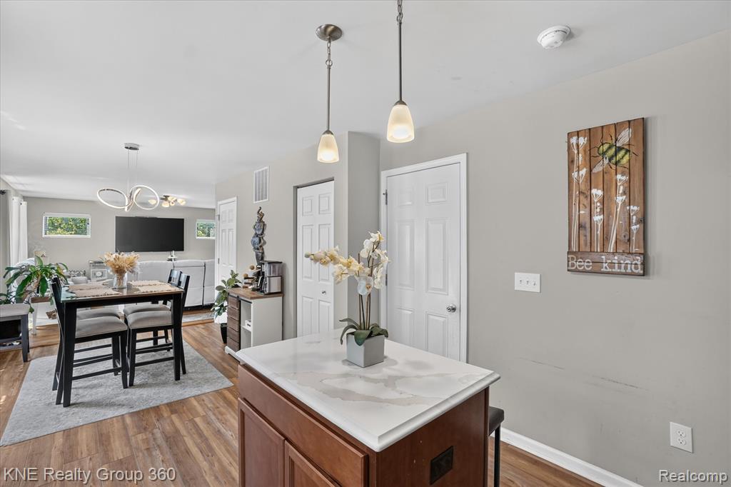 7067 Glenmeadow Court, Grand Blanc, MI 48439 — Photo 23